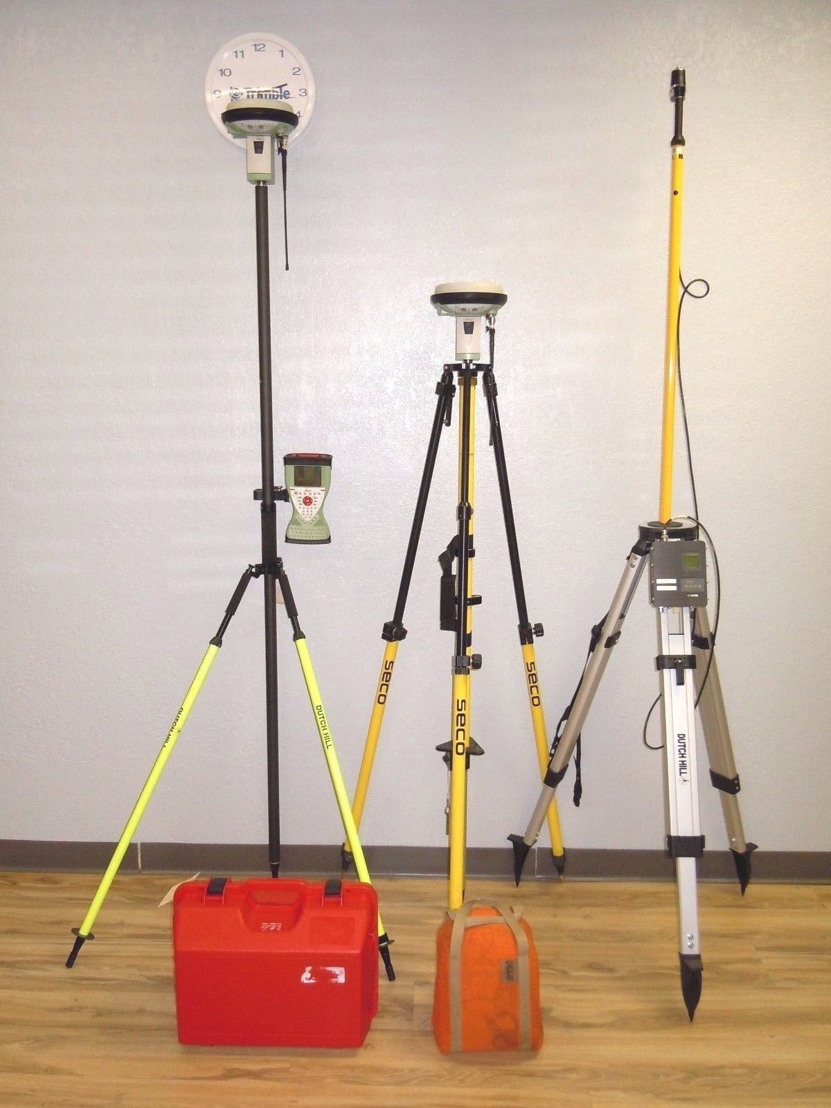 Topcon GR5 RTK GPS GNSS Glonass 900 mhz Radio GR5 Tesla Tablet gr3